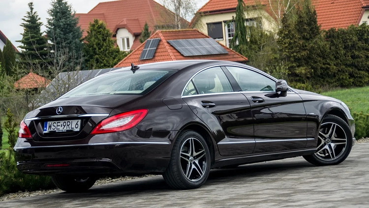 Mercedes-Benz CLS cena 72900 przebieg: 198000, rok produkcji 2011 z Sierpc małe 407